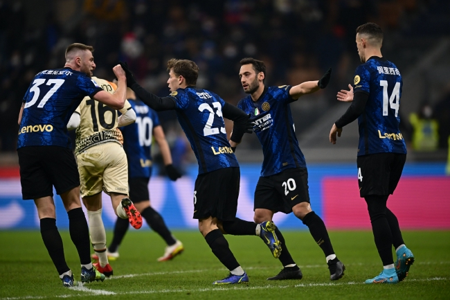 佩7：加斯佩里尼让我们有很大提升，罗马排在意甲第1不是偶然（佩7：加斯佩里尼令我们进步明显，罗马领跑意甲并非偶然）