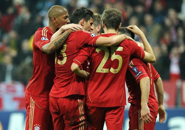 德甲霸主制造惨案，13轮12胜，凯恩踢疯了：替补轰入3球（德甲霸主横扫，13轮12胜，凯恩替补戴帽）