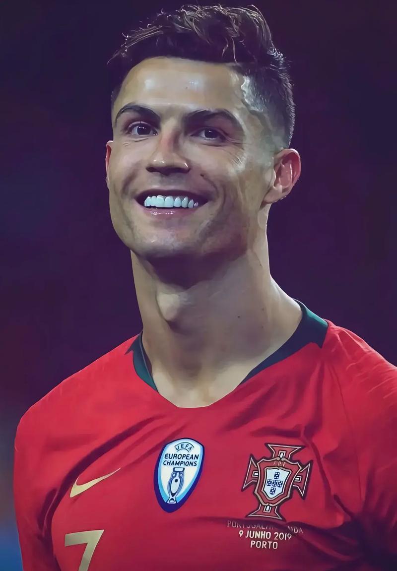 劳塔罗进球后比出A字，把进球献给受伤的前队友阿什拉夫（劳塔罗破门后摆出“A”手势，致敬受伤的昔日队友阿什拉夫）