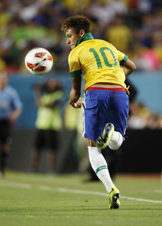 6场欧冠输掉2场，阿隆索成皇马6年来最快吃2欧冠败仗教练（欧冠前6战2负，阿隆索成皇马近6年最快遭两败主帅）